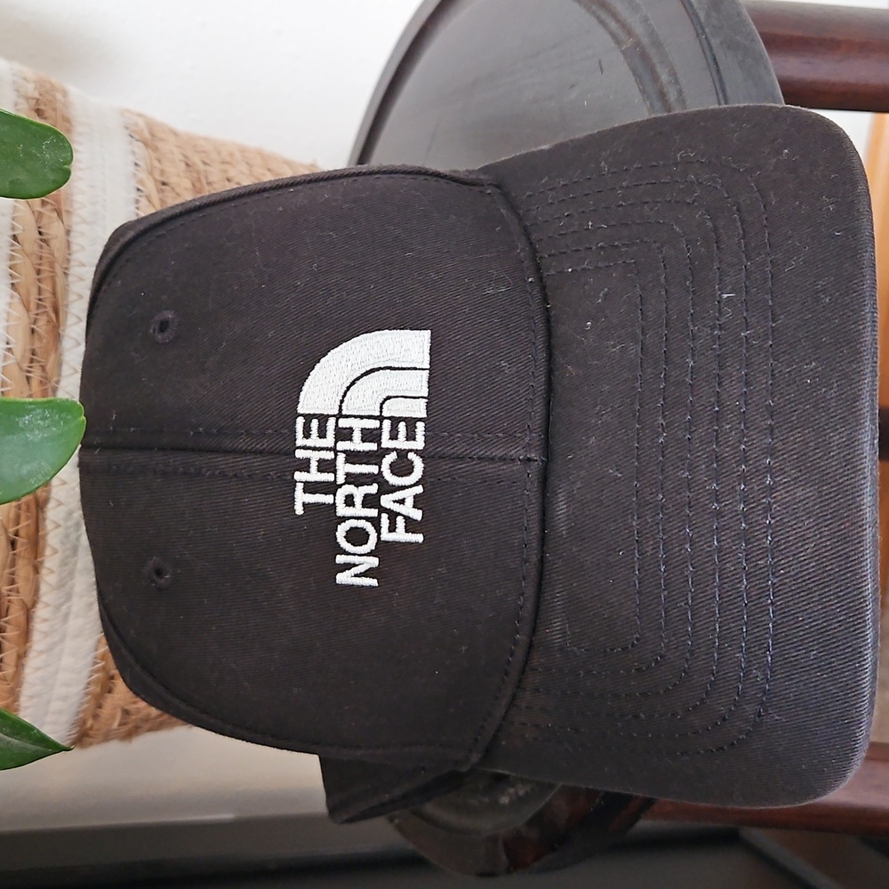The North Face Black Baseball Cap